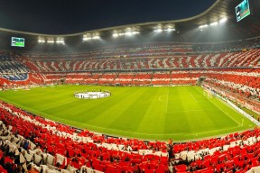 欧洲杯战术变革：套路多变，每场都精彩！，欧洲杯战记